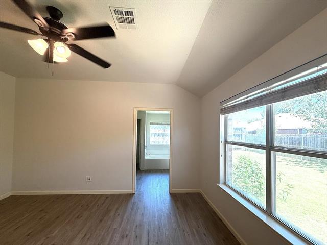 Building Photo - 507 Tumbleweed Dr
