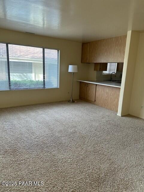 Building Photo - 330 S Alarcon St