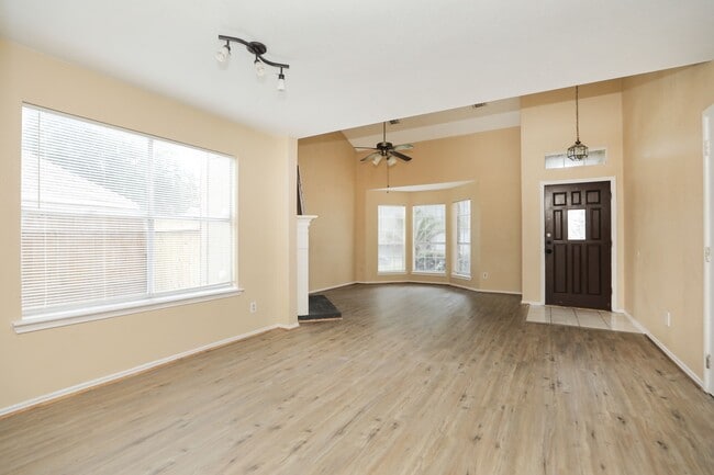Building Photo - 17326 Harmony Hill Dr