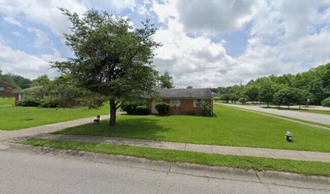 Building Photo - CHARMING 3 BED, 1 BATH HOUSE LOCATED IN ELIZABETHTOWN, KY