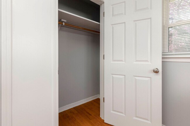 Building Photo - 1702 Bonnyville Blvd