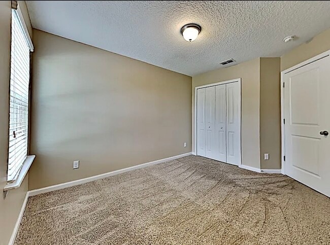 Building Photo - 1589 Landau Rd