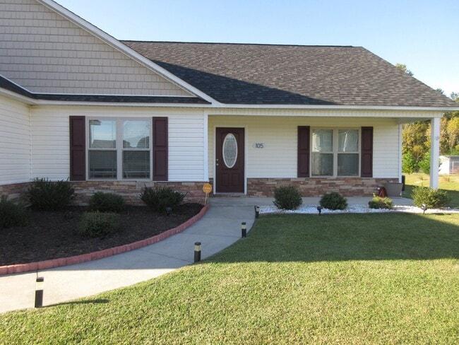 Building Photo - Nice 3 Bedroom Home in Richlands