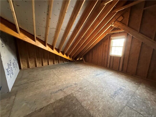 Building Photo - 52 Noble Ct