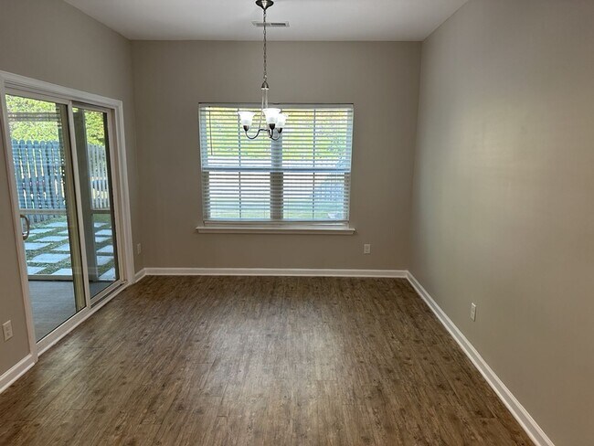 Building Photo - 48 Bellasera Wy