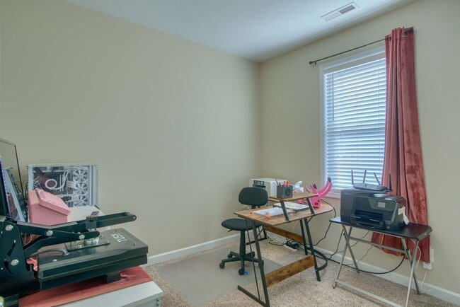 Building Photo - 328 Adobe Ln