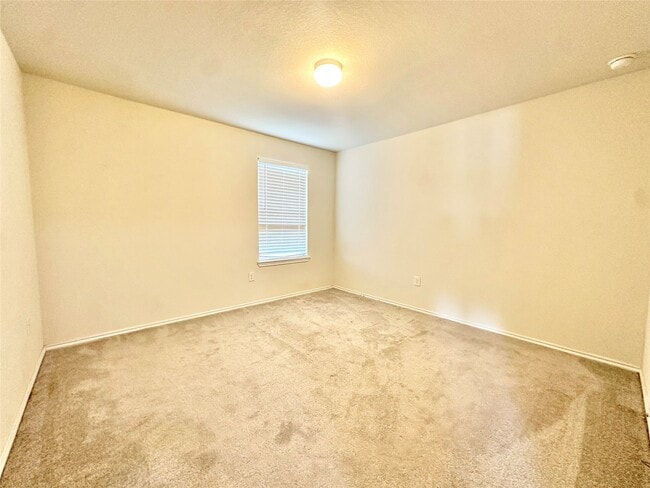 Building Photo - 14614 Sierra Garden Dr