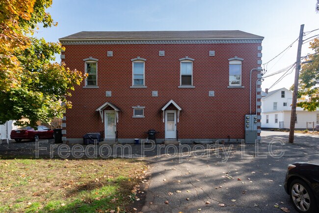 Building Photo - 27 Railroad Ave