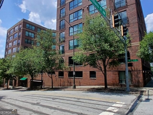 Building Photo - 115 W Peachtree Pl NW