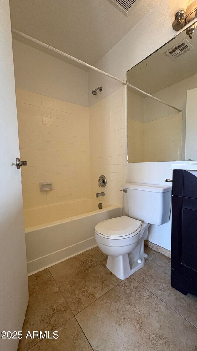 Building Photo - 18626 N 33rd Dr