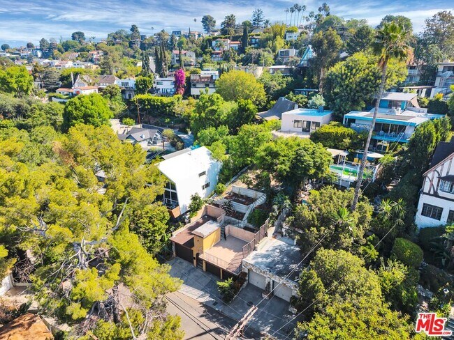 Building Photo - 1570 Sanborn Ave