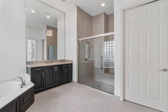 Building Photo - 9039 Ribbons Ridge Point