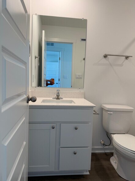 Building Photo - 2167 Yellowstone Blvd