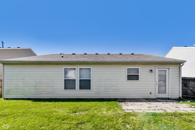 Building Photo - 688 Harvest Meadow Way