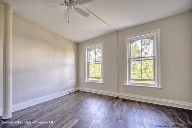 Building Photo - 4 W Union St