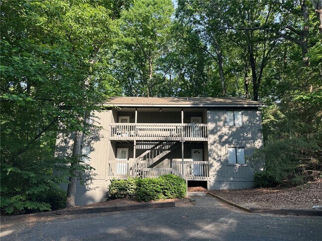 Building Photo - 150 Ligon St