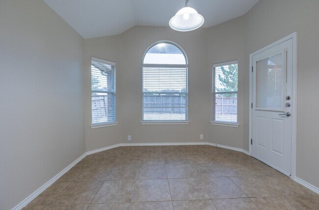 Building Photo - 5402 Hickory Harvest Dr