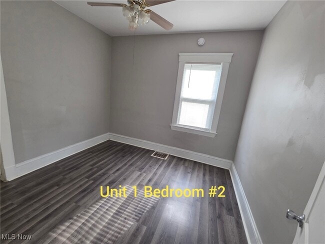 Building Photo - 3658 W 58th St