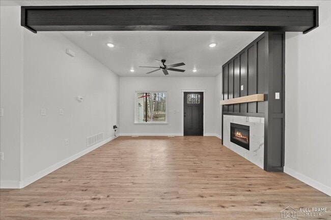 Building Photo - 7442 N Paw St