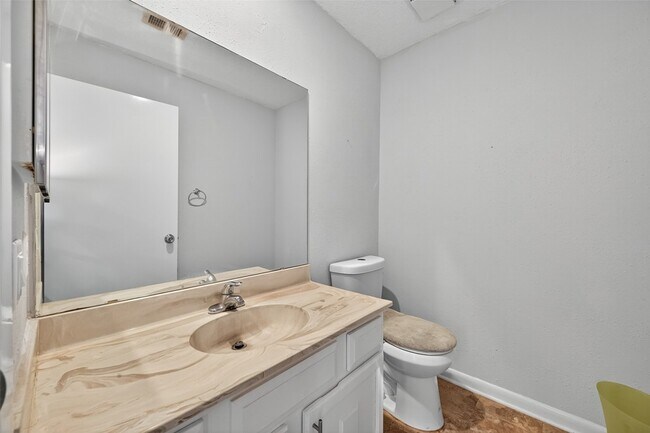 Building Photo - 2818 Crest Park Dr