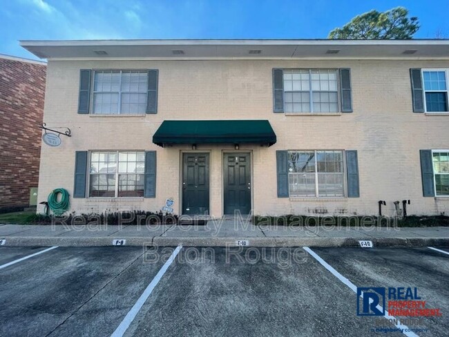 Building Photo - Condo: Jefferson Hills