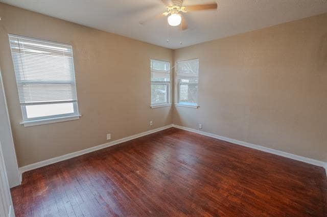 Building Photo - 2704 Cordone St