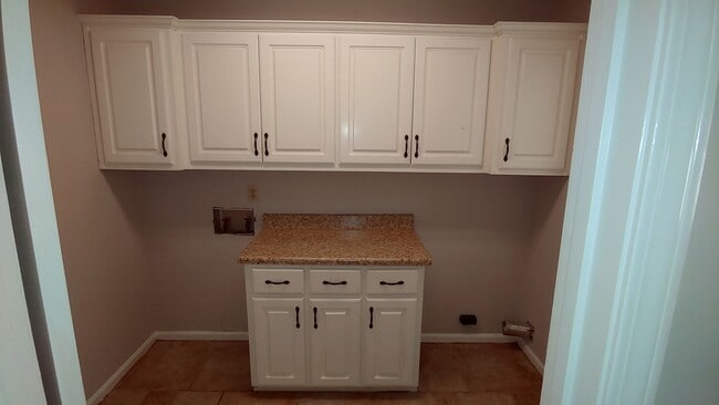 Building Photo - Nice 3 bedroom 2 bath Home in Northwood Lake