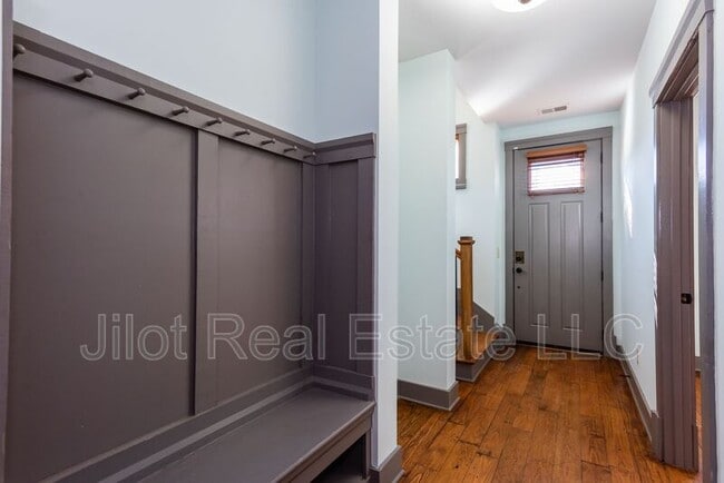 Building Photo - 1806 DeKalb Ave NE