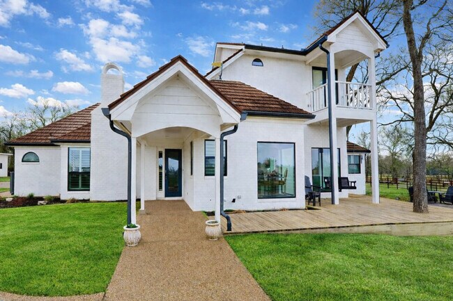 Building Photo - 5110 TX-OSR