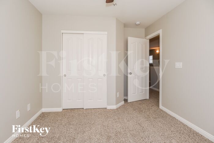 Building Photo - 5083 Tunnel Falls Dr