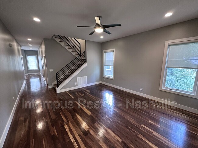 Building Photo - 929 13th Ave S