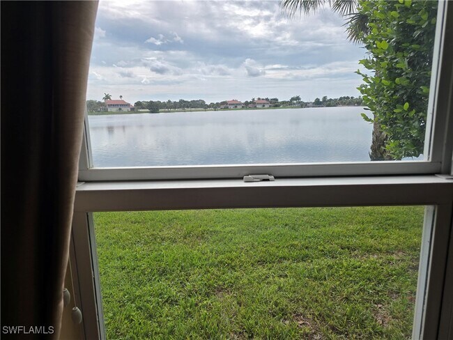 Building Photo - 25069 Peacock Ln