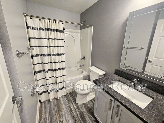 Building Photo - 2035 River Turia Cir