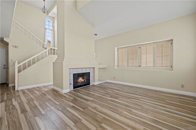 Building Photo - 25815 Dickens Ct