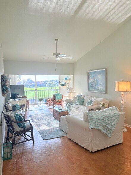 Building Photo - 9855 Costa Mesa Ln