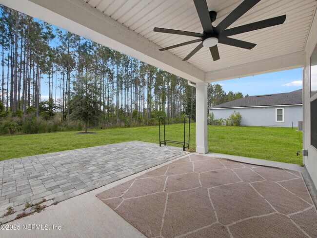 Building Photo - 597 Meadow Ridge Dr