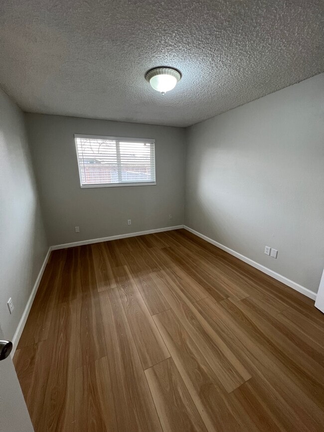 Building Photo - 3100 Juanipero Way