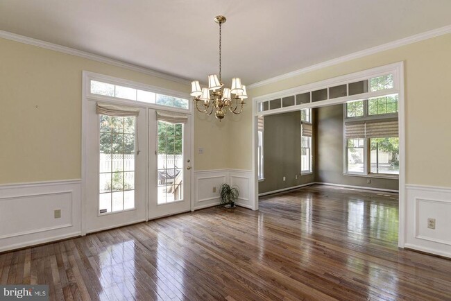Building Photo - 2905 Gretna Pl