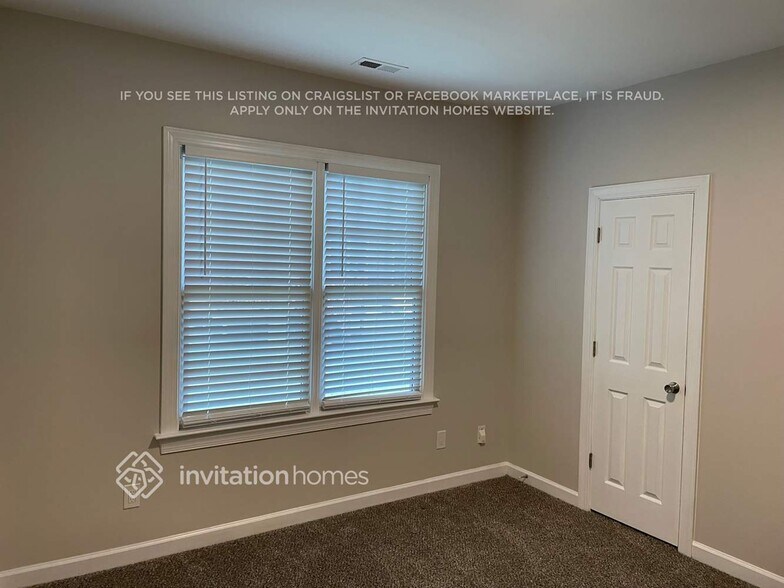 Building Photo - 11112 Ridge Oak Dr