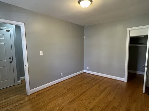 Building Photo - 1321 Orren St NE