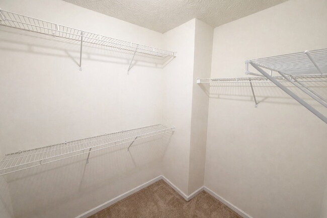 Building Photo - Charming 3bed Cumming Townhome with Walking Trail