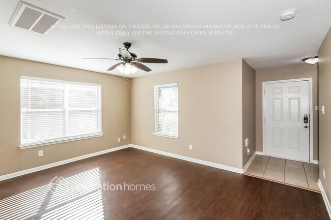 Building Photo - 28910 Rio Grande River Dr