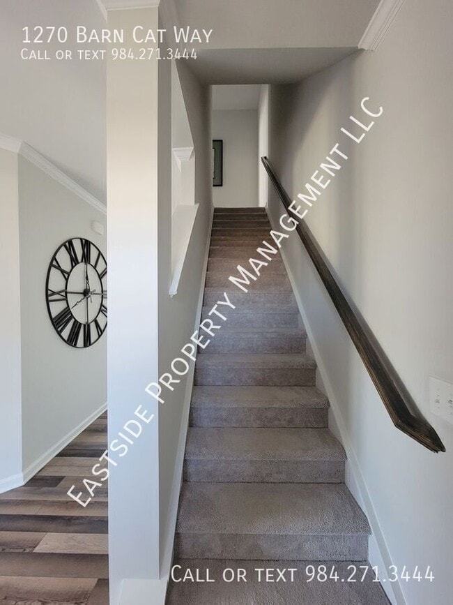 Building Photo - 1270 Barn Cat Way