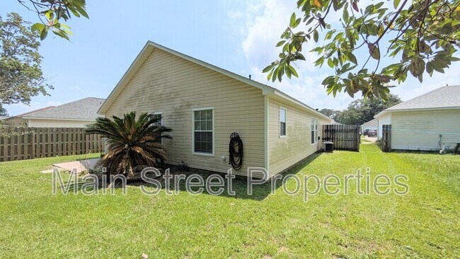 Building Photo - 2466 Redoubt Ave