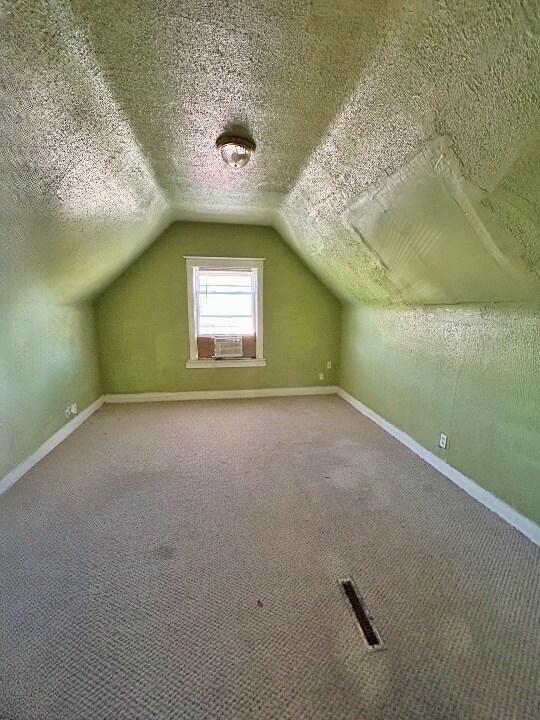 Building Photo - 11833 S Perry Ave