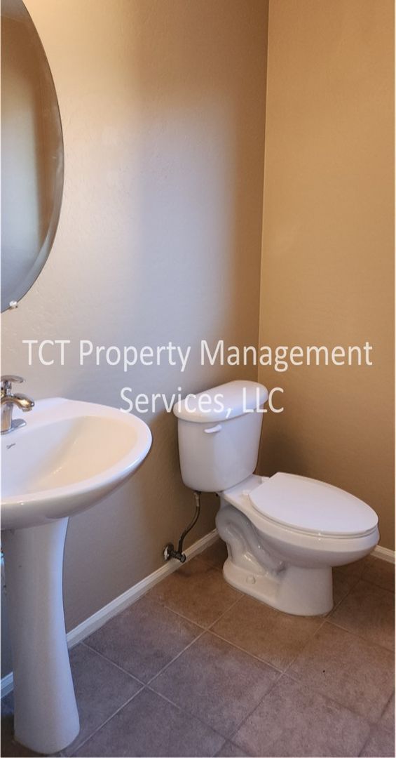 Building Photo - Spacious 4 bedroom in Johnson Ranch!