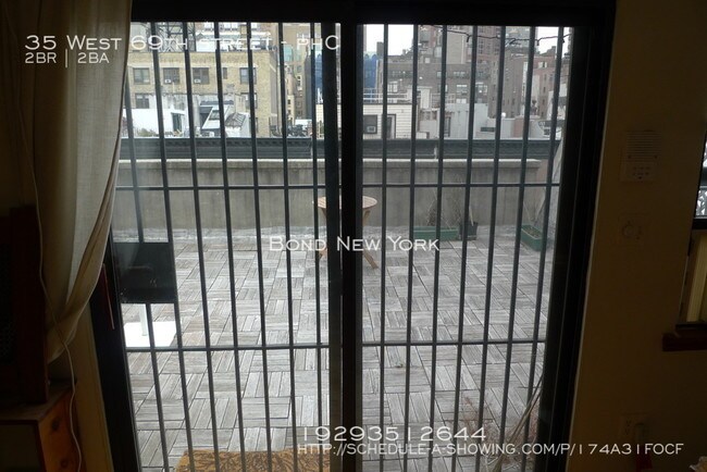 Building Photo - Upper West Side - 2 bed & 2 Bath Brownstone