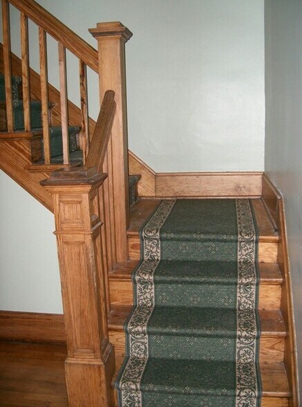 Building Photo - 122 West Arch Street