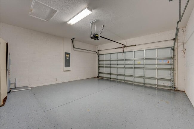 Building Photo - 2137 Crofton Ave