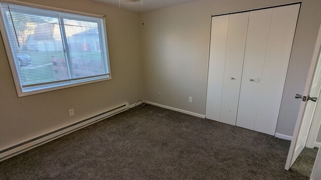 Building Photo - MN Cedar Village (827)